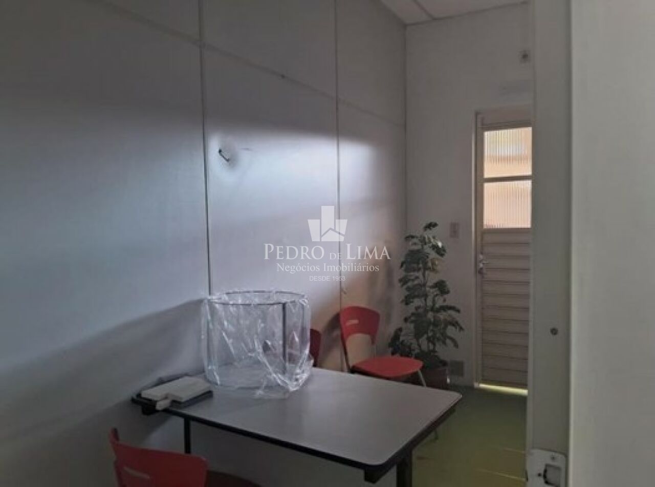 Galpão Industrial de 4 pavimentos com 1338m², em terreno de 10 X 50 na Vl Prudente