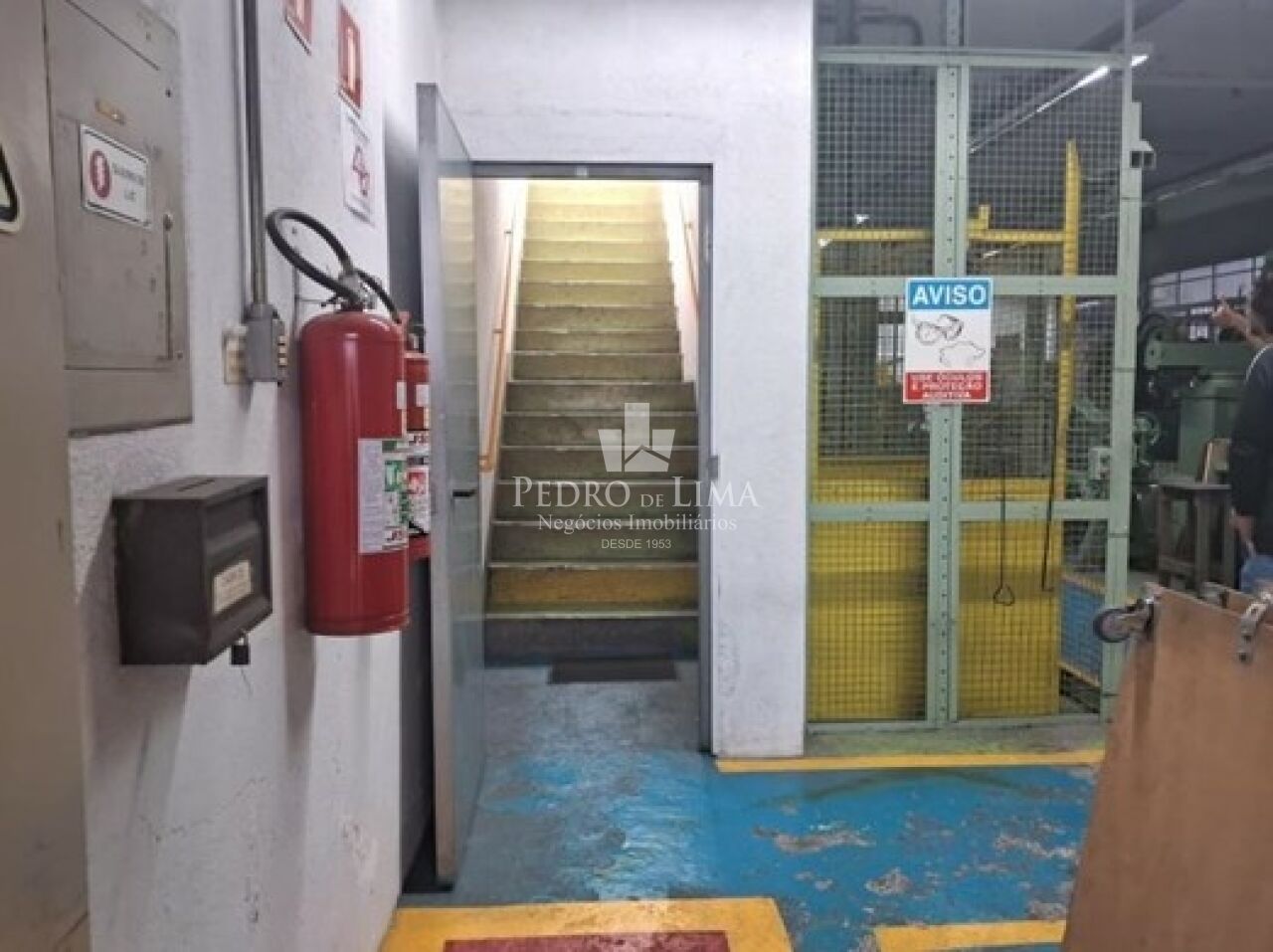 imagem do imovel Galpão Industrial de 4 pavimentos com 1338m², em terreno de 10 X 50 na Vl Prudente ref: TP29435