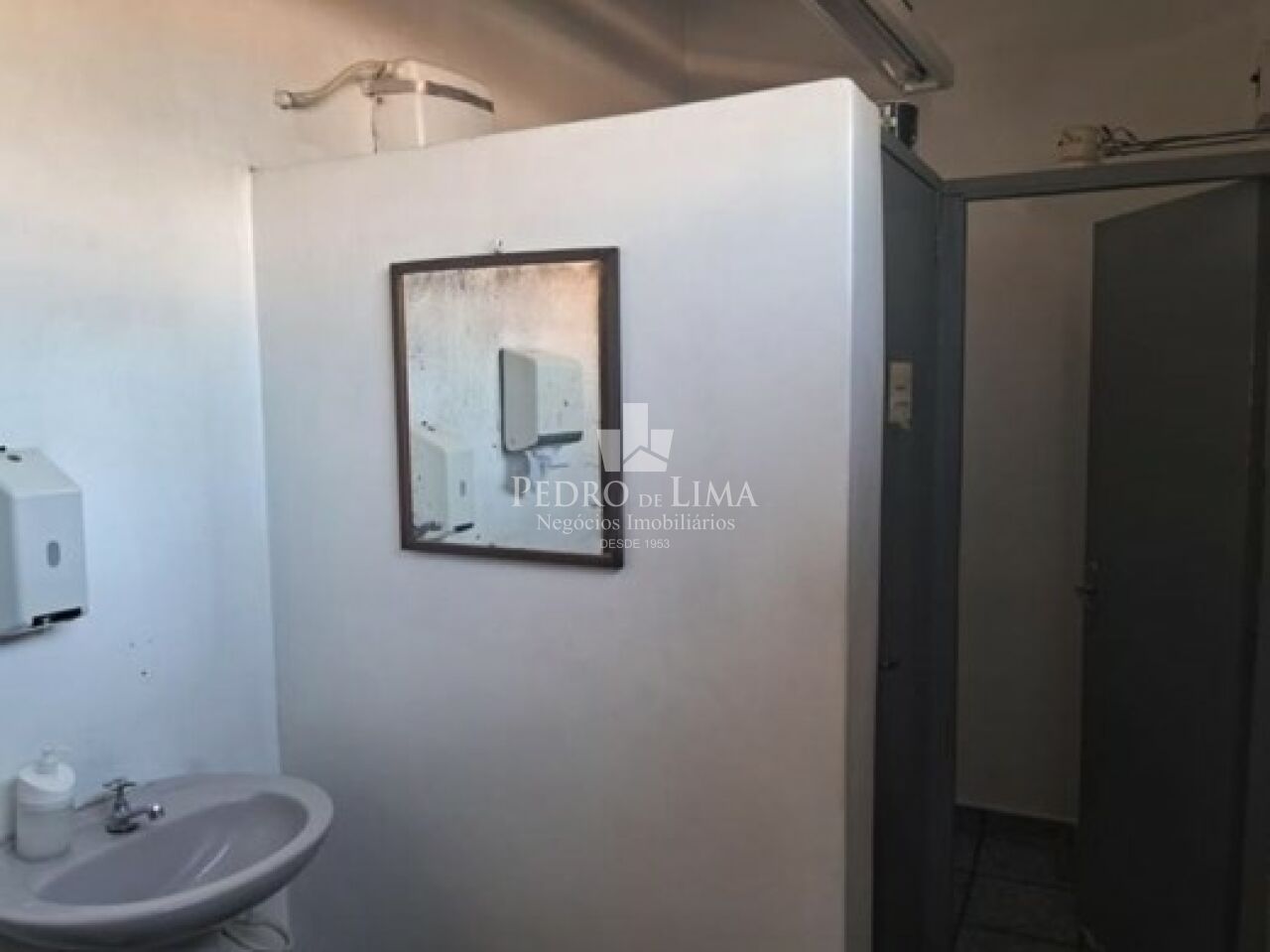 Galpão Industrial de 4 pavimentos com 1338m², em terreno de 10 X 50 na Vl Prudente