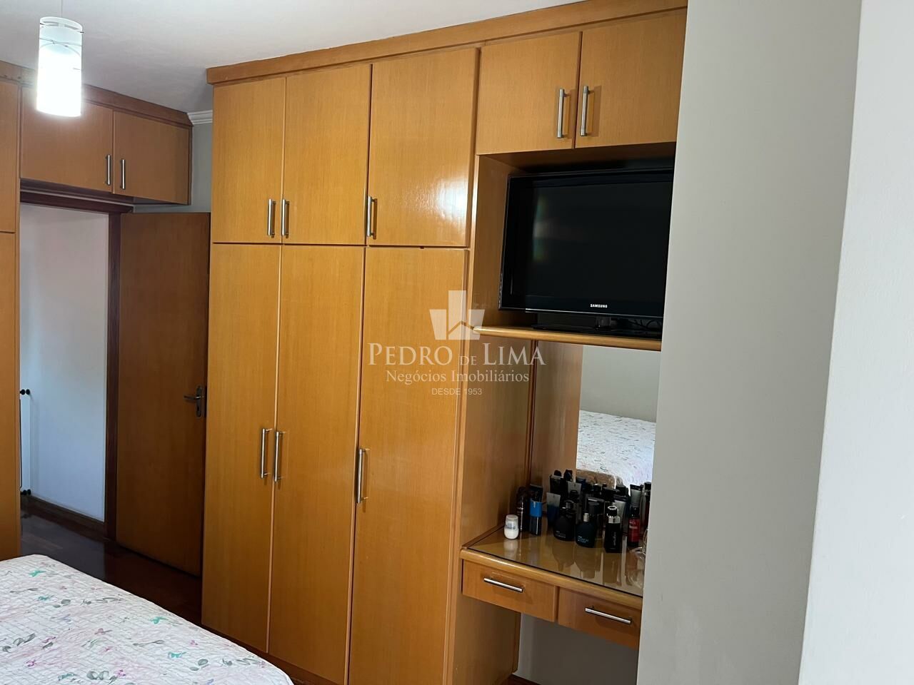 Sobrado Frontal 2 quartos, 1 suíte, 5 vagas - Jardim Vila Formosa