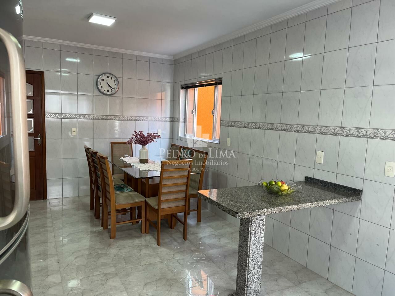 Sobrado Frontal 2 quartos, 1 suíte, 5 vagas - Jardim Vila Formosa