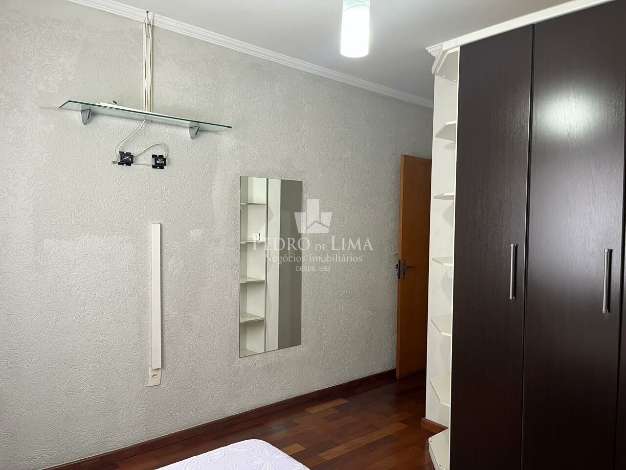 Sobrado Frontal 2 quartos, 1 suíte, 5 vagas - Jardim Vila Formosa