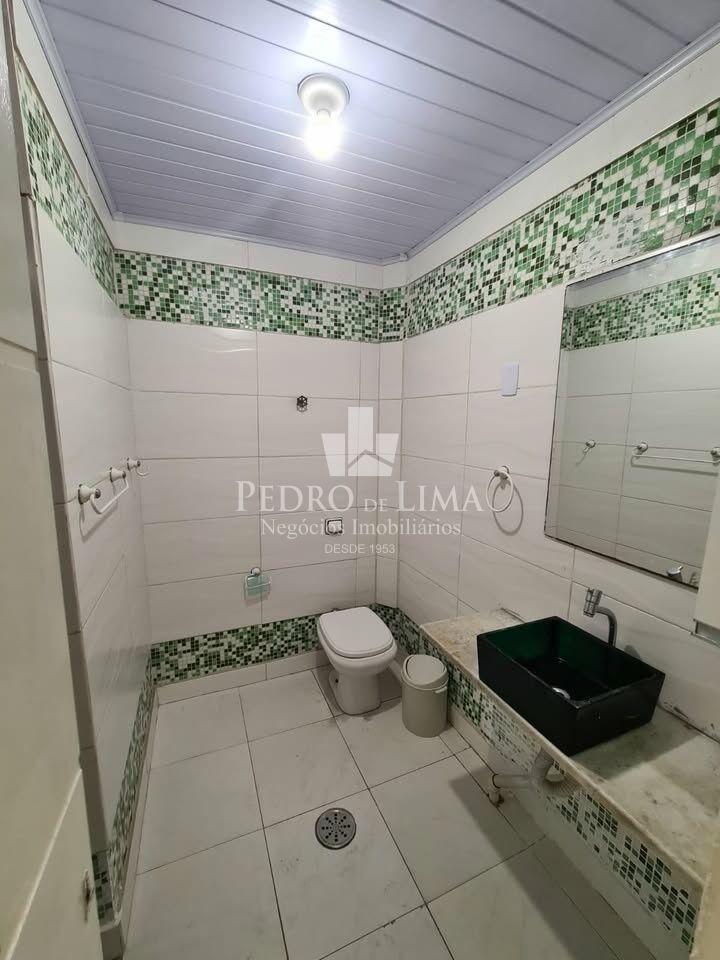 Sobrado com 150m², 3 Dormitórios (1 suíte) e uma vaga de Garagem no bairro da Penha