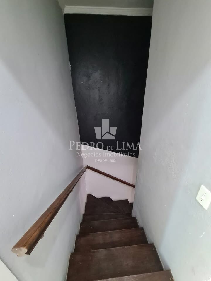 Sobrado com 150m², 3 Dormitórios (1 suíte) e uma vaga de Garagem no bairro da Penha