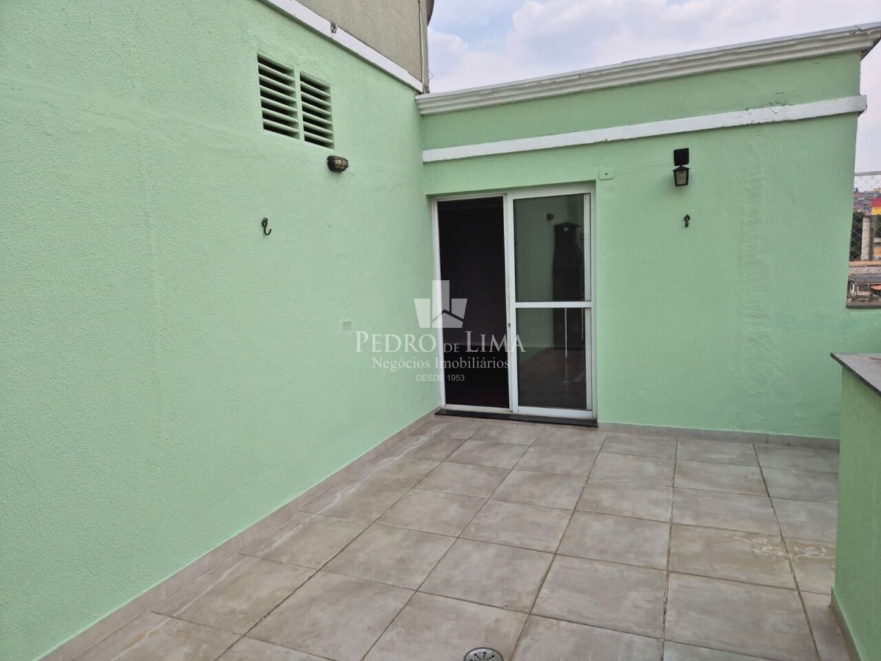 Apartamento Cobertura Duplex 2 dormitórios sendo 1 suíte  e 1 vaga