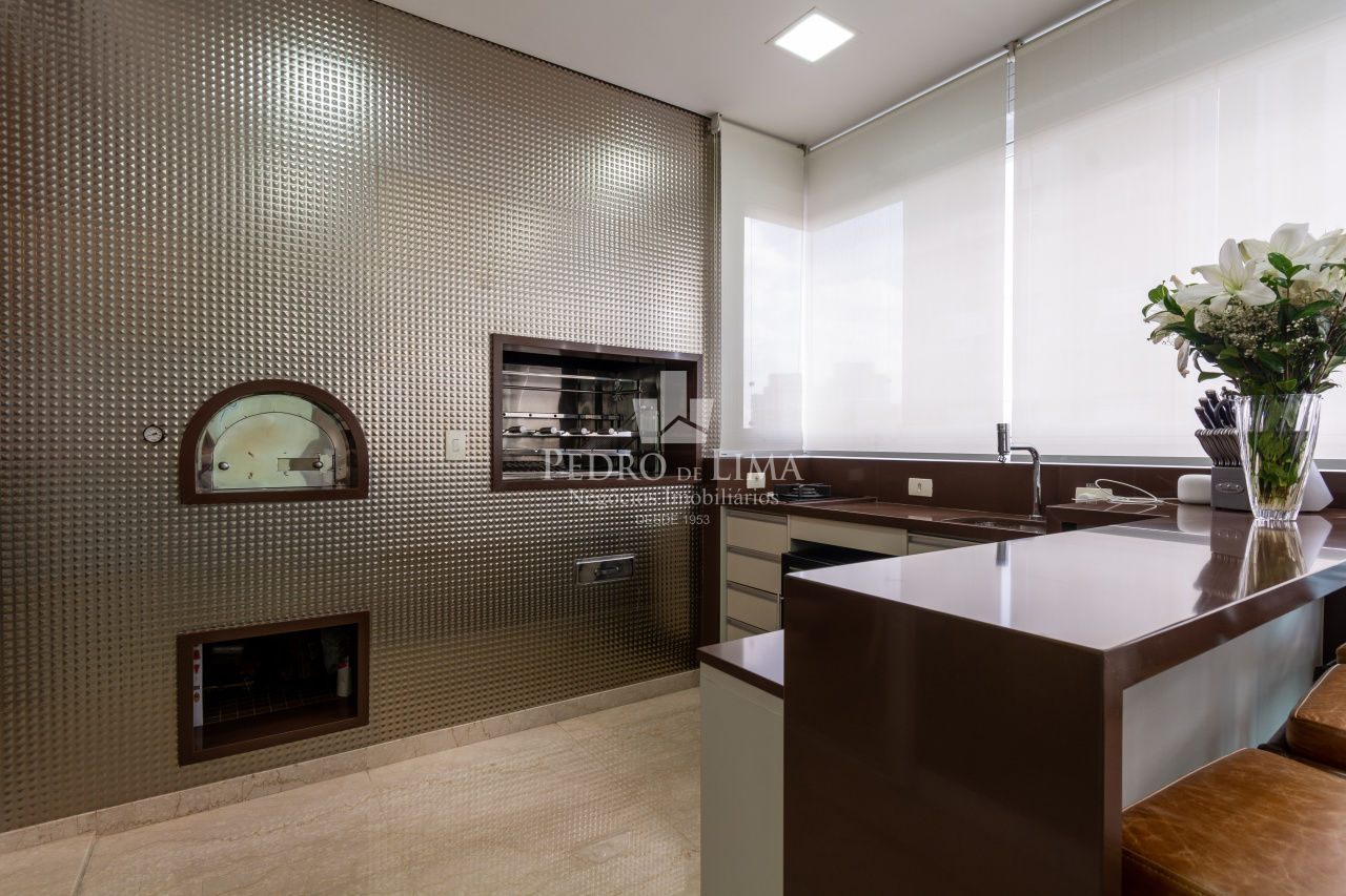Apartamento 5 suítes, 3 salas, Leitura Biométrica, Ar condicionado na Água Rasa - Condomínio Bauhaus