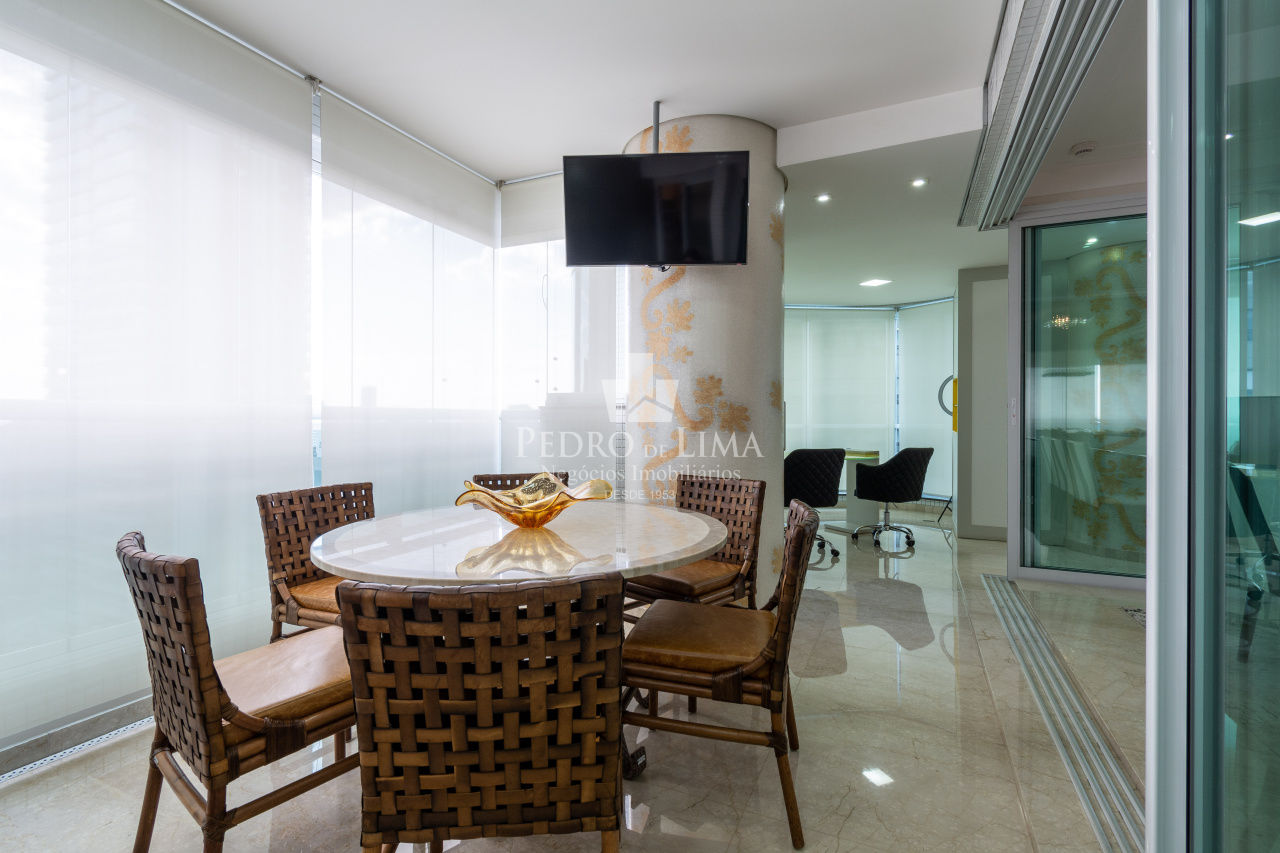 Apartamento 5 suítes, 3 salas, Leitura Biométrica, Ar condicionado na Água Rasa - Condomínio Bauhaus