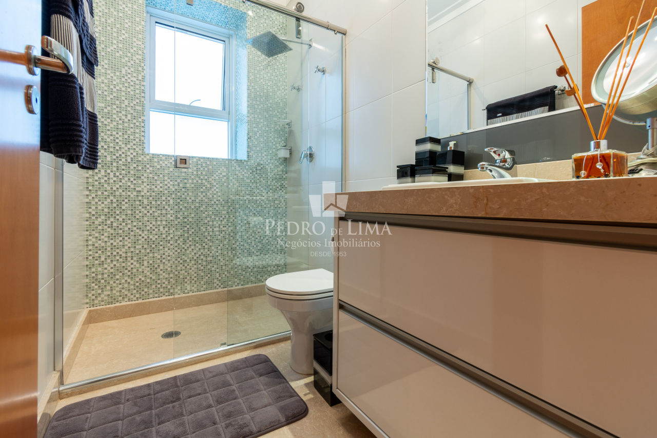 Apartamento 5 suítes, 3 salas, Leitura Biométrica, Ar condicionado na Água Rasa - Condomínio Bauhaus