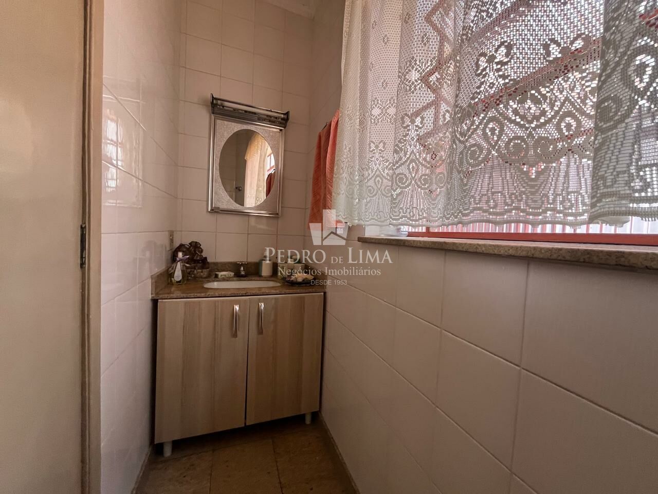 Sobrado 3 quartos, 4 vagas, no Tatuapé.