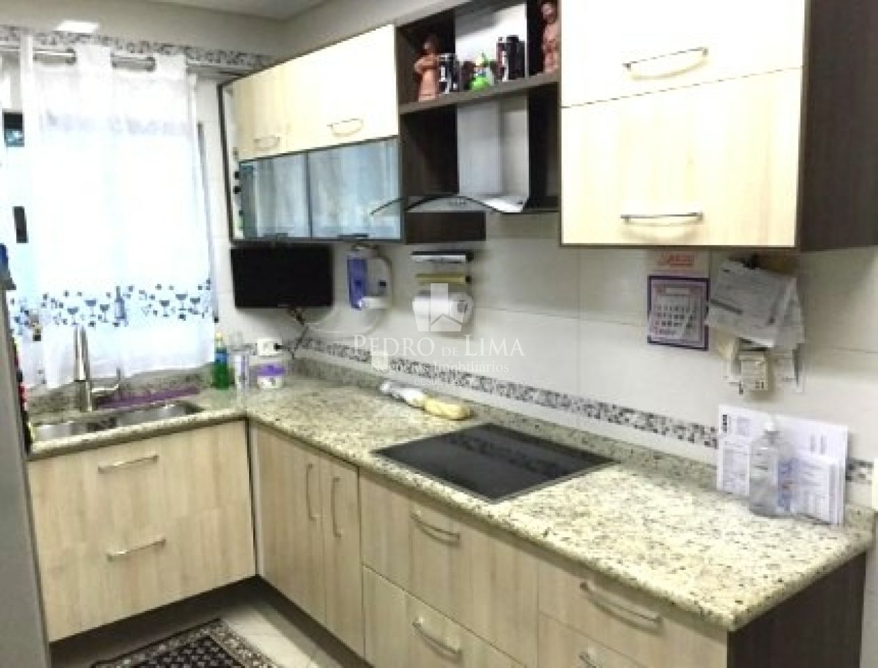 Sobrado na Agua Rasa 3 quartos sendo 3  suítes, piscina, 5 vagas 