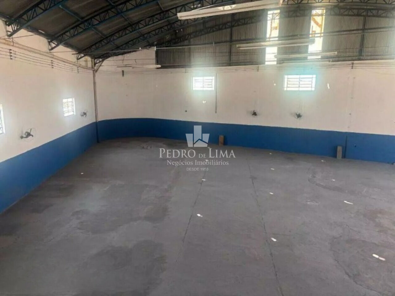 imagem do imovel Galpão com terreno 561,00m², área construída, 850,00 m².  ref: TP29583