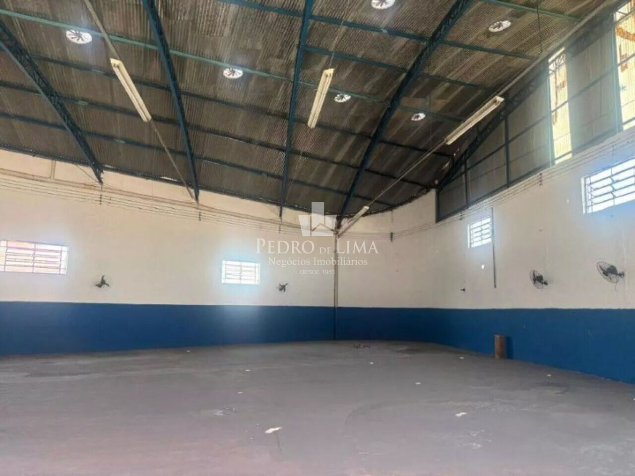 imagem do imovel Galpão com terreno 561,00m², área construída, 850,00 m².  ref: TP29583