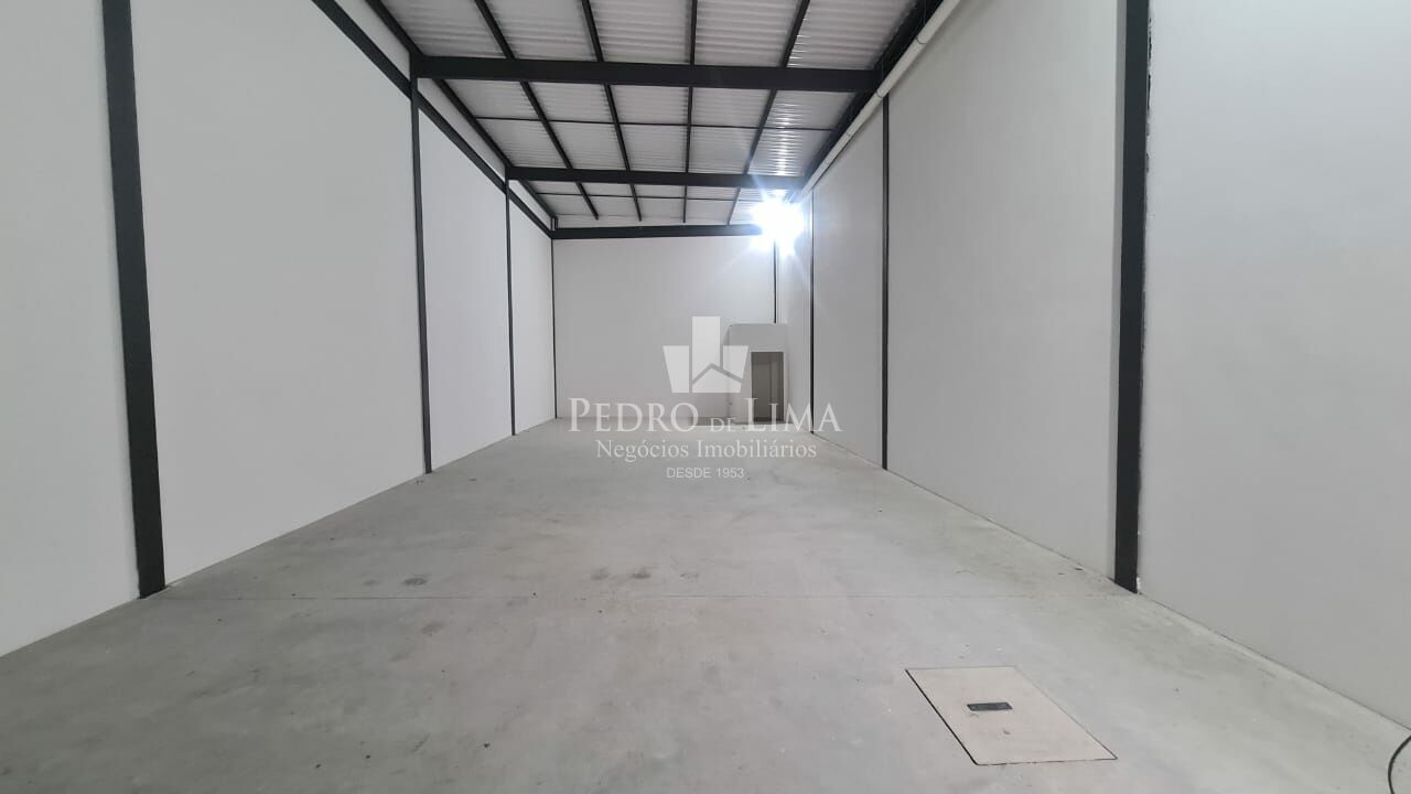 imagem do imovel Galpão de 160m² com banheiro e portão aromático. ref: TP29597