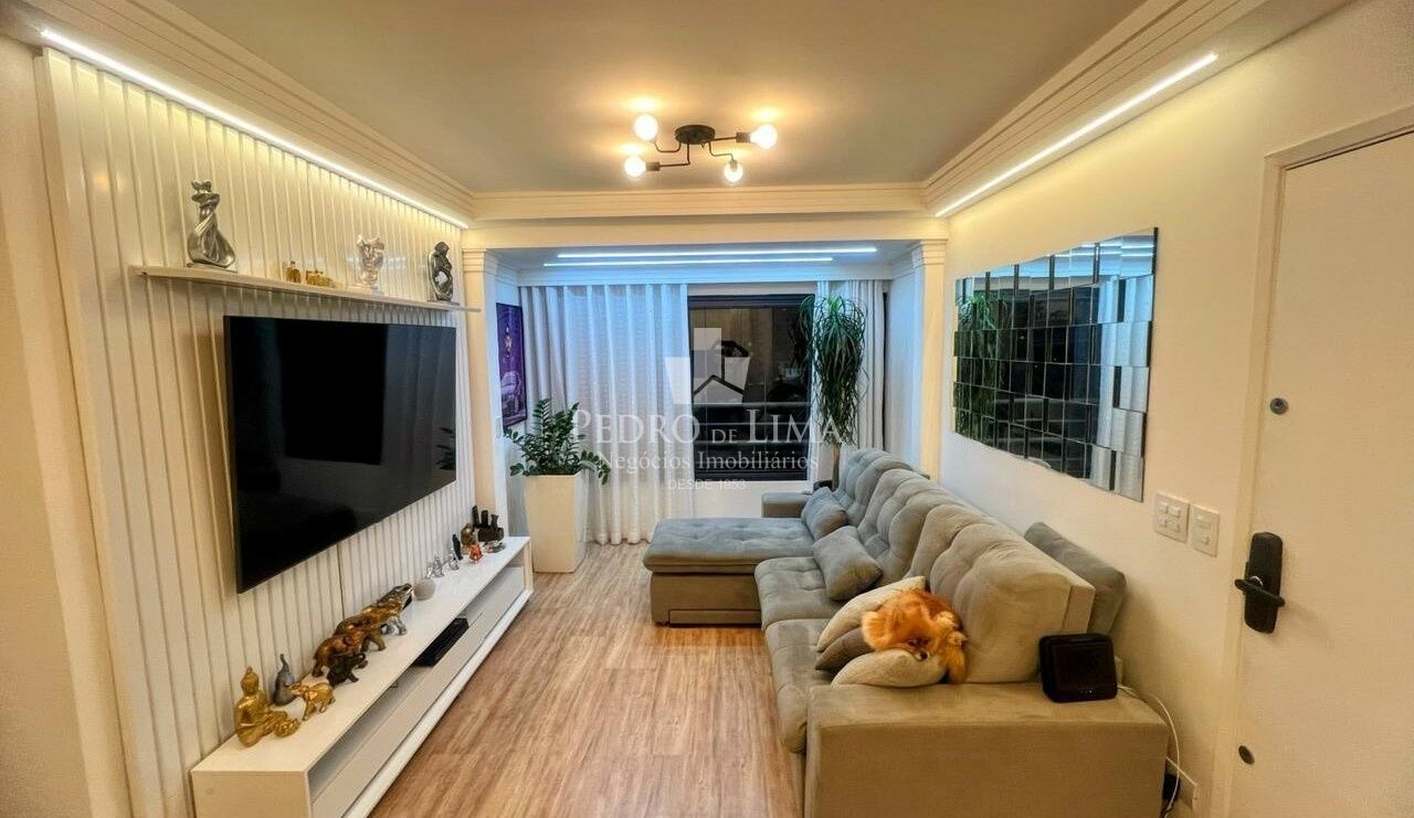 Apartamento à venda 68 m² bem conservado na Vila Mariana. Condomínio Alice.