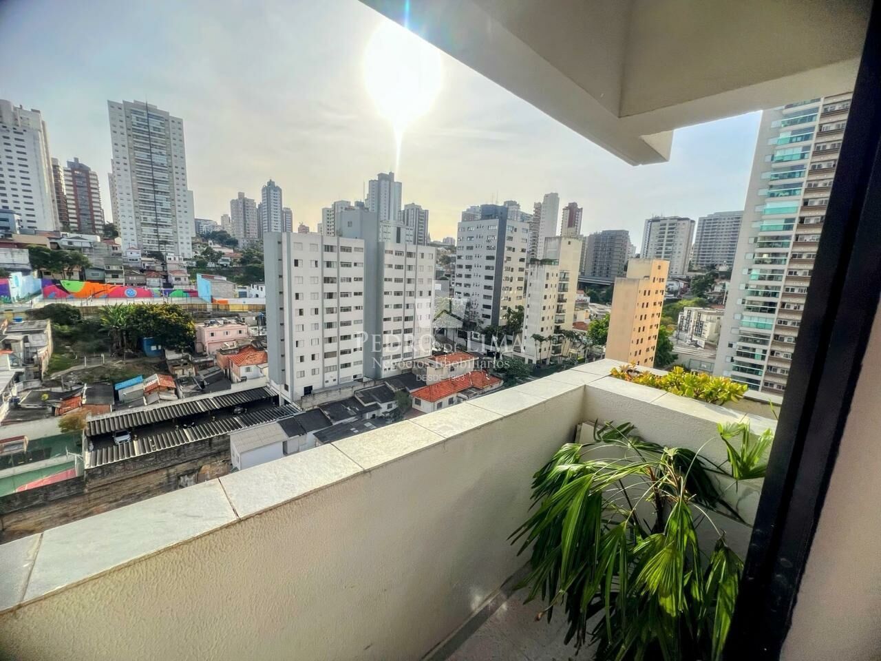 Apartamento à venda 68 m² bem conservado na Vila Mariana. Condomínio Alice.