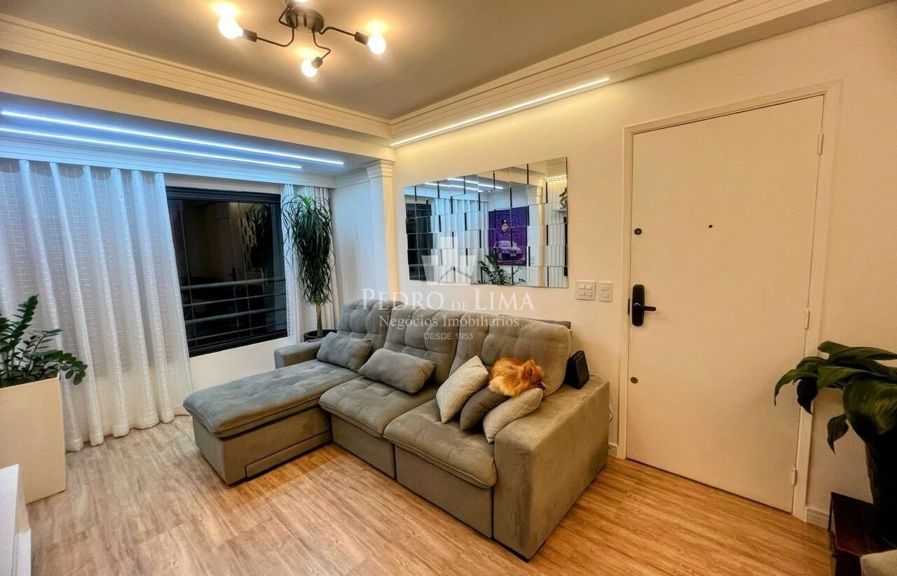 Apartamento à venda 68 m² bem conservado na Vila Mariana. Condomínio Alice.
