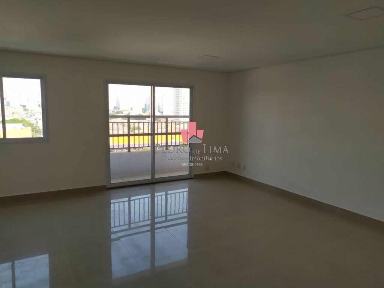 Sala Comercial 38m², 1 banheiro, junto Metrô Bresser, na Mooca
