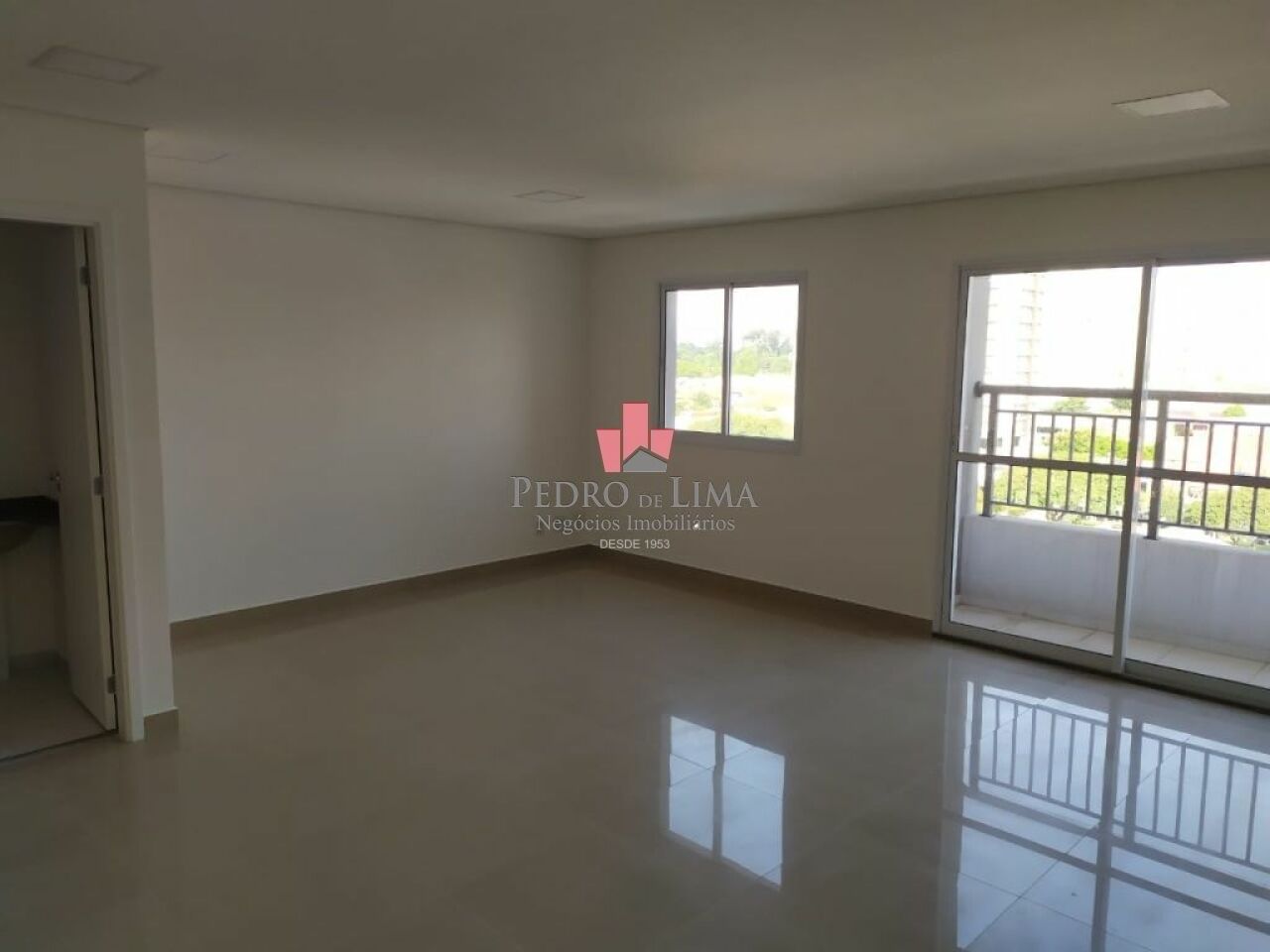 Sala Comercial 38m², 1 banheiro, junto Metrô Bresser, na Mooca