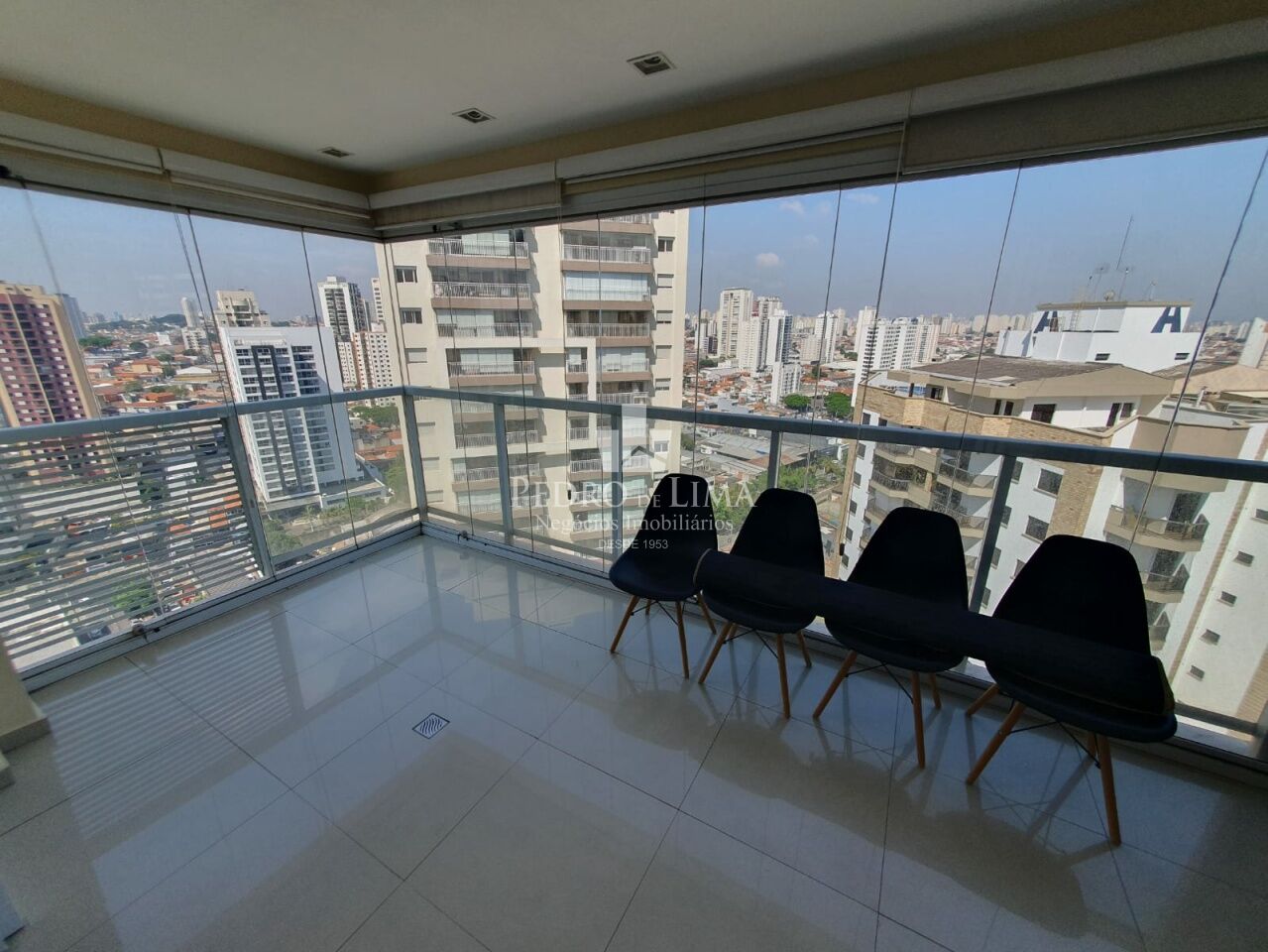 imagem do imovel Apartamento bem localizado no Tatuapé, decorado, andar alto, 52m2, 1 dorm e 1 vaga. ref: TP29630