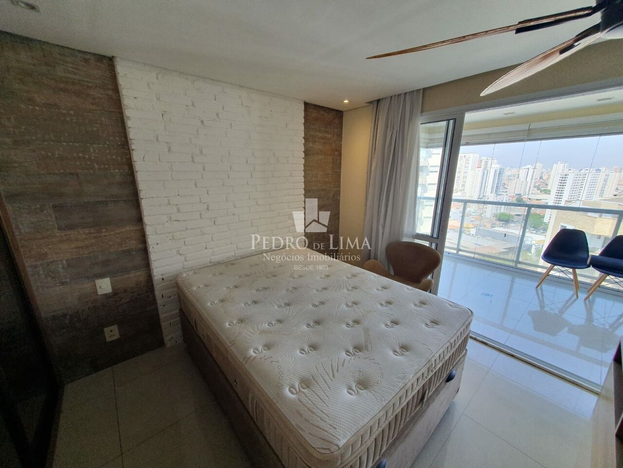 Apartamento bem localizado no Tatuapé, decorado, andar alto, 52m2, 1 dorm e 1 vaga.