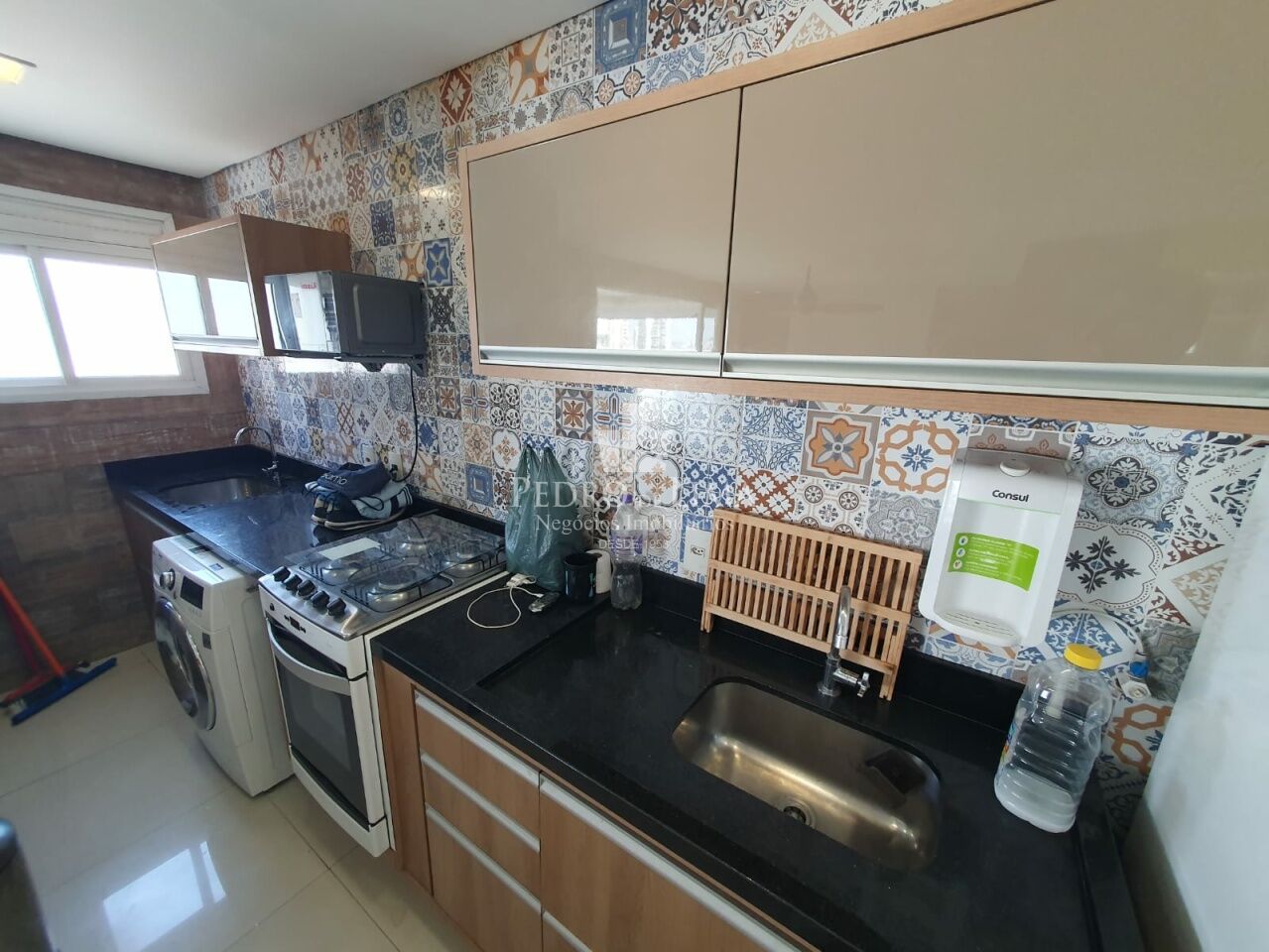 Apartamento bem localizado no Tatuapé, decorado, andar alto, 52m2, 1 dorm e 1 vaga.