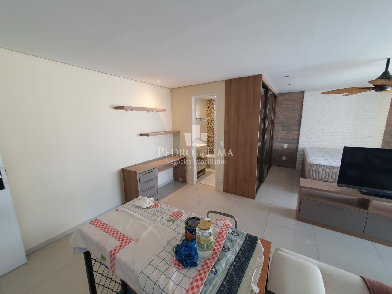 Apartamento bem localizado no Tatuapé, decorado, andar alto, 52m2, 1 dorm e 1 vaga.