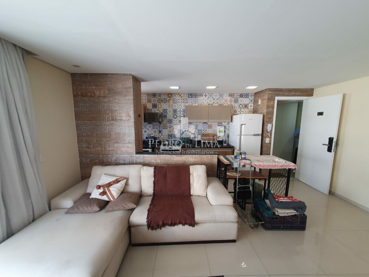 Apartamento bem localizado no Tatuapé, decorado, andar alto, 52m2, 1 dorm e 1 vaga.