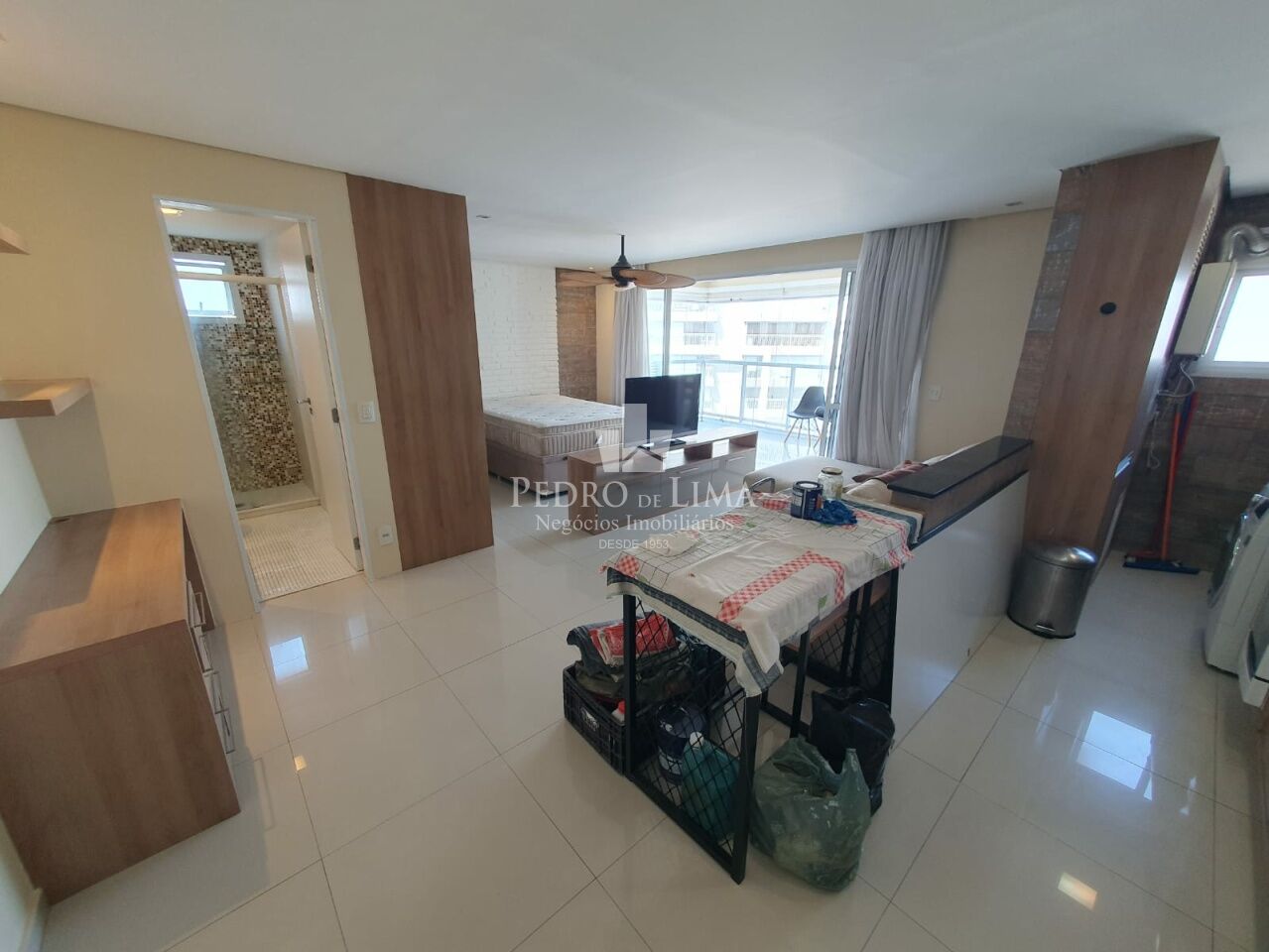 Apartamento bem localizado no Tatuapé, decorado, andar alto, 52m2, 1 dorm e 1 vaga.