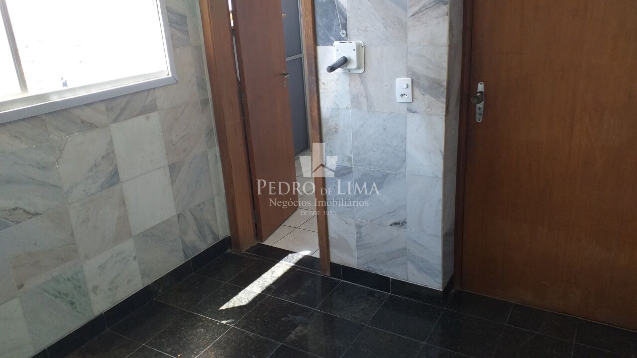 Apartamento 160m², 4 Quartos, 1 suíte, 3 vagas, Jardim Anália Franco. Condomínio Ana Lúcia