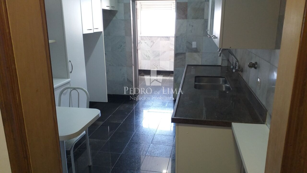 Apartamento 160m², 4 Quartos, 1 suíte, 3 vagas, Jardim Anália Franco. Condomínio Ana Lúcia