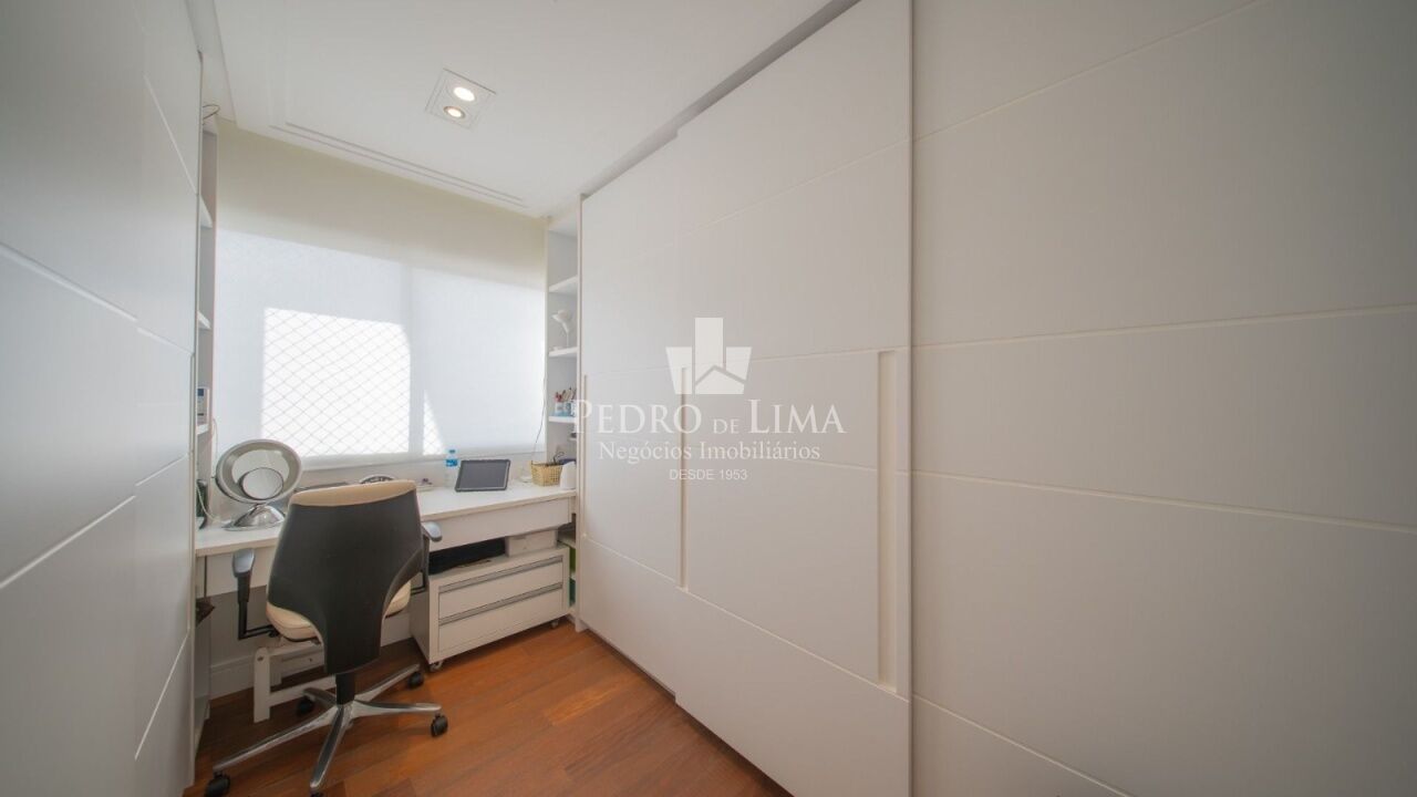 Cobertura Duplex 345m² no Condomínio Mont Serrat 3 suítes 5 vagas 