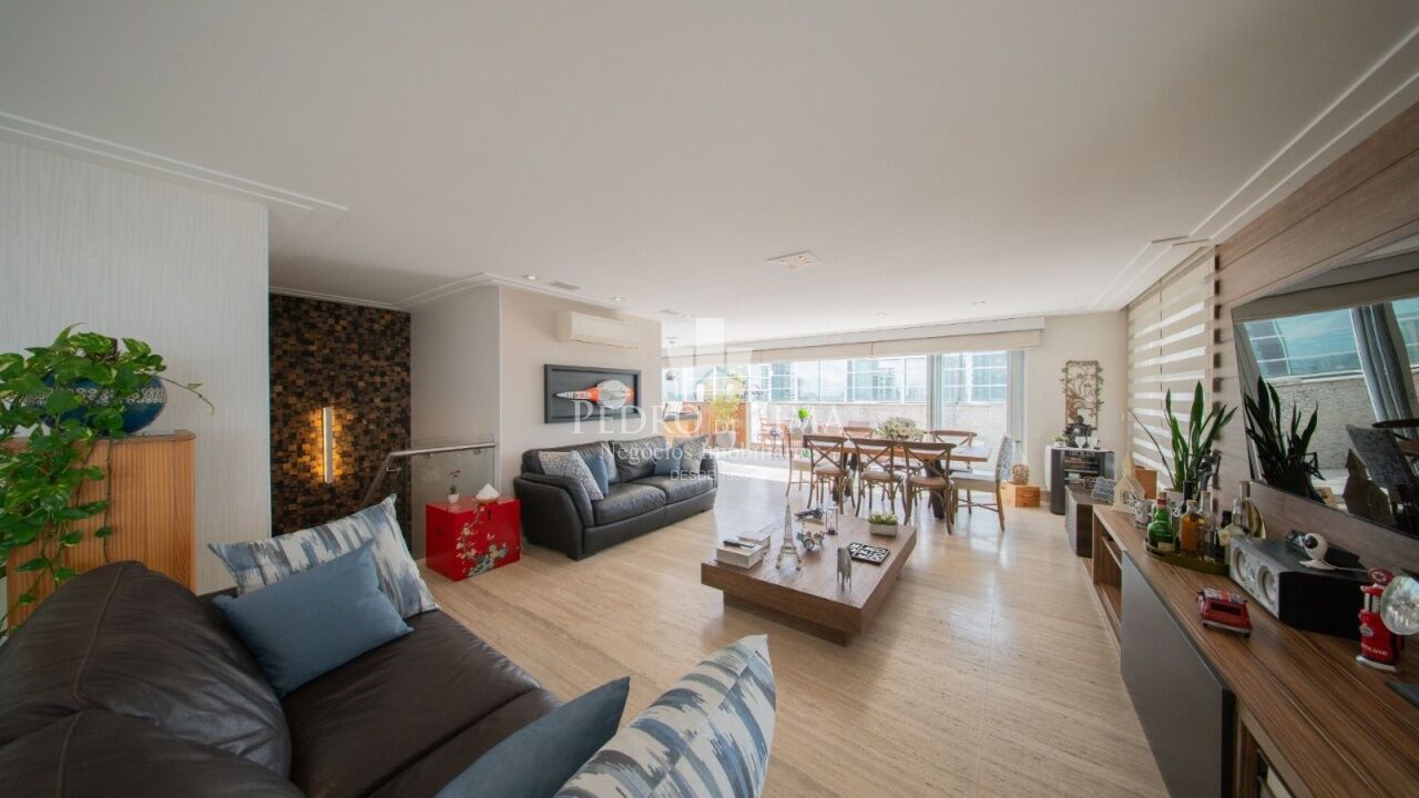 Cobertura Duplex 345m² no Condomínio Mont Serrat 3 suítes 5 vagas 