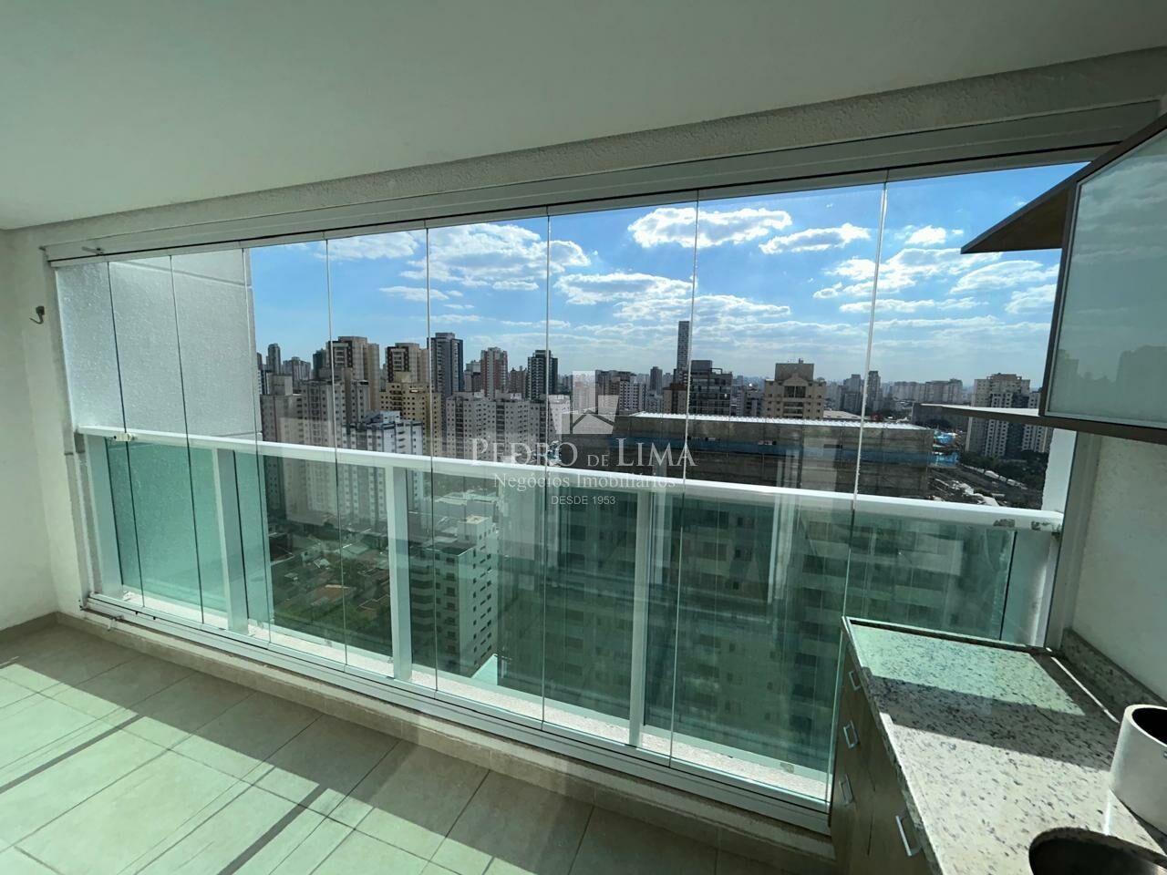 Apartamento andar alto no Tatuapé, próximo ao Metro, 45m², semi mobiliado. Condomínio Deseo Tatuapé 