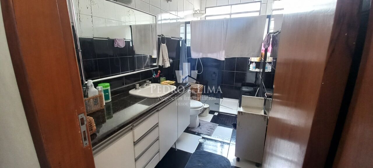 Sobrado, 3 quartos, 1 vaga de garagem - Carrão