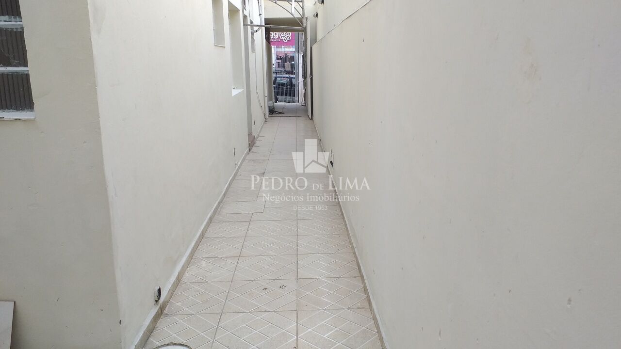 Casa Térrea, 1 Quarto, Sala, Cozinha, WC, de fundos, no Tatuapé