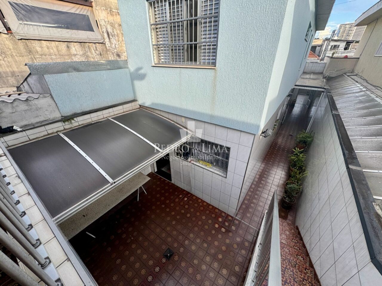 Sobrado bem localizado no Jardim Aricanduva, 125m² 3 quartos, 3 banheiros e 2 vagas cobertas.