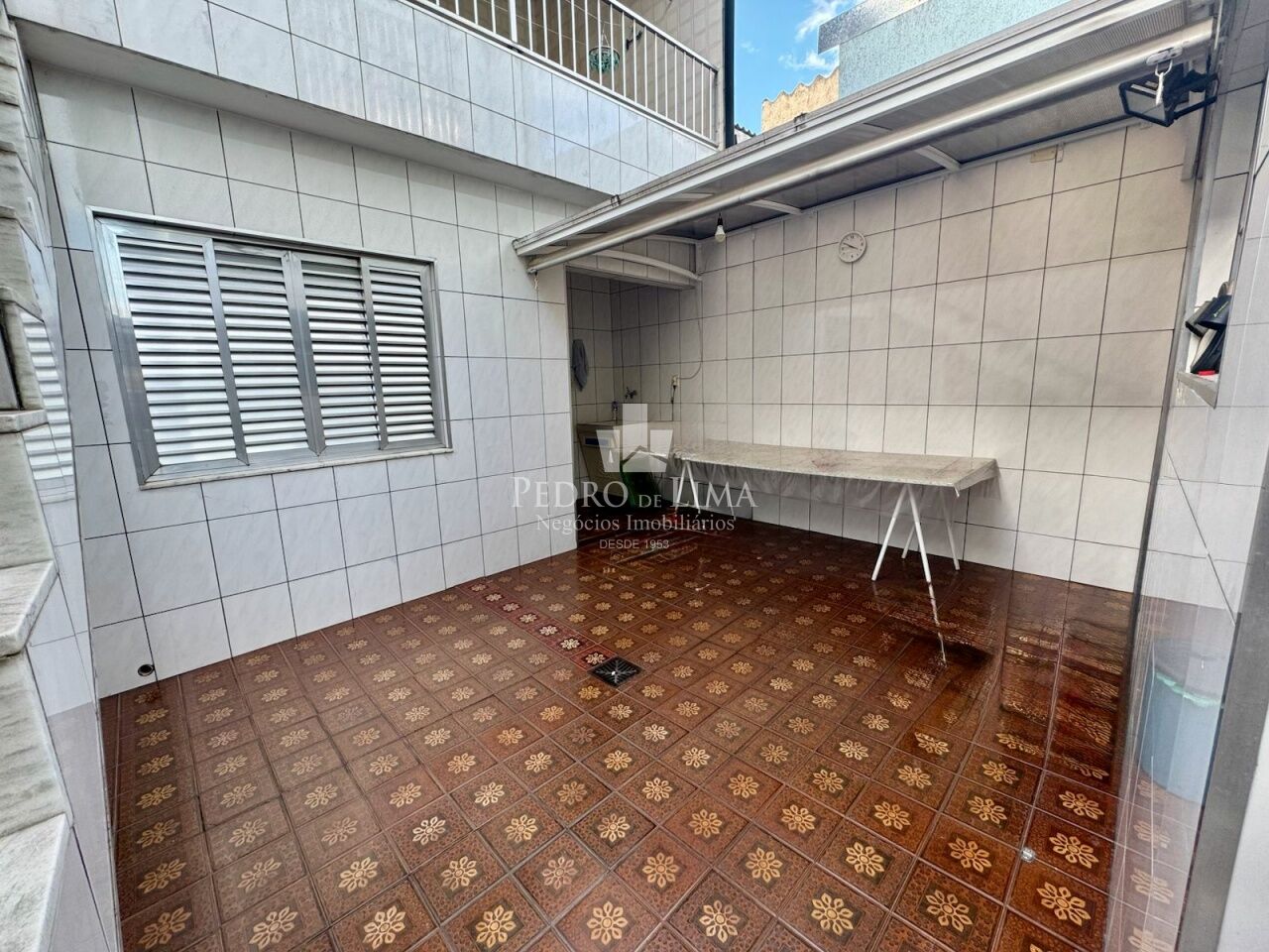 Sobrado bem localizado no Jardim Aricanduva, 125m² 3 quartos, 3 banheiros e 2 vagas cobertas.