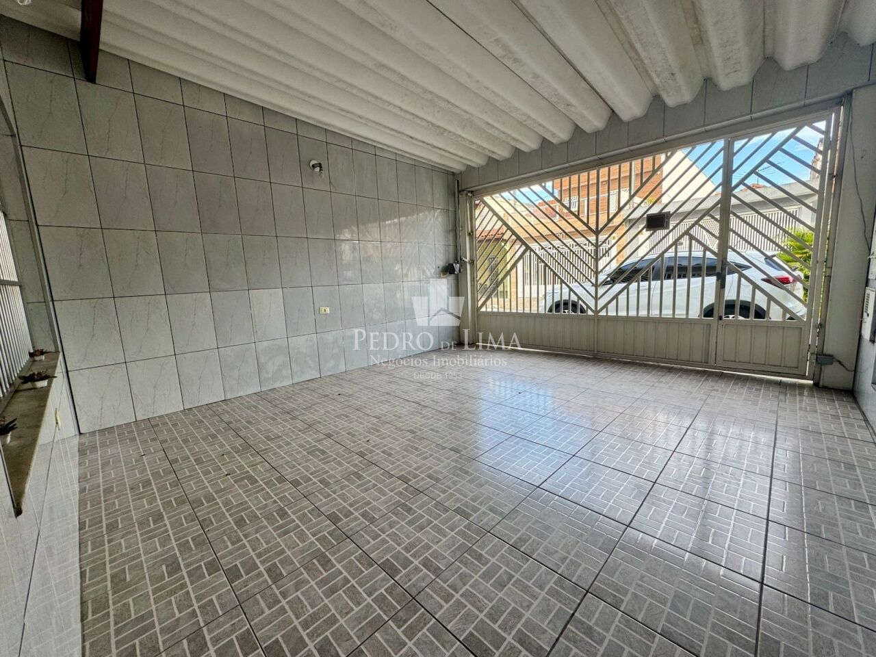 Sobrado bem localizado no Jardim Aricanduva, 125m² 3 quartos, 3 banheiros e 2 vagas cobertas.