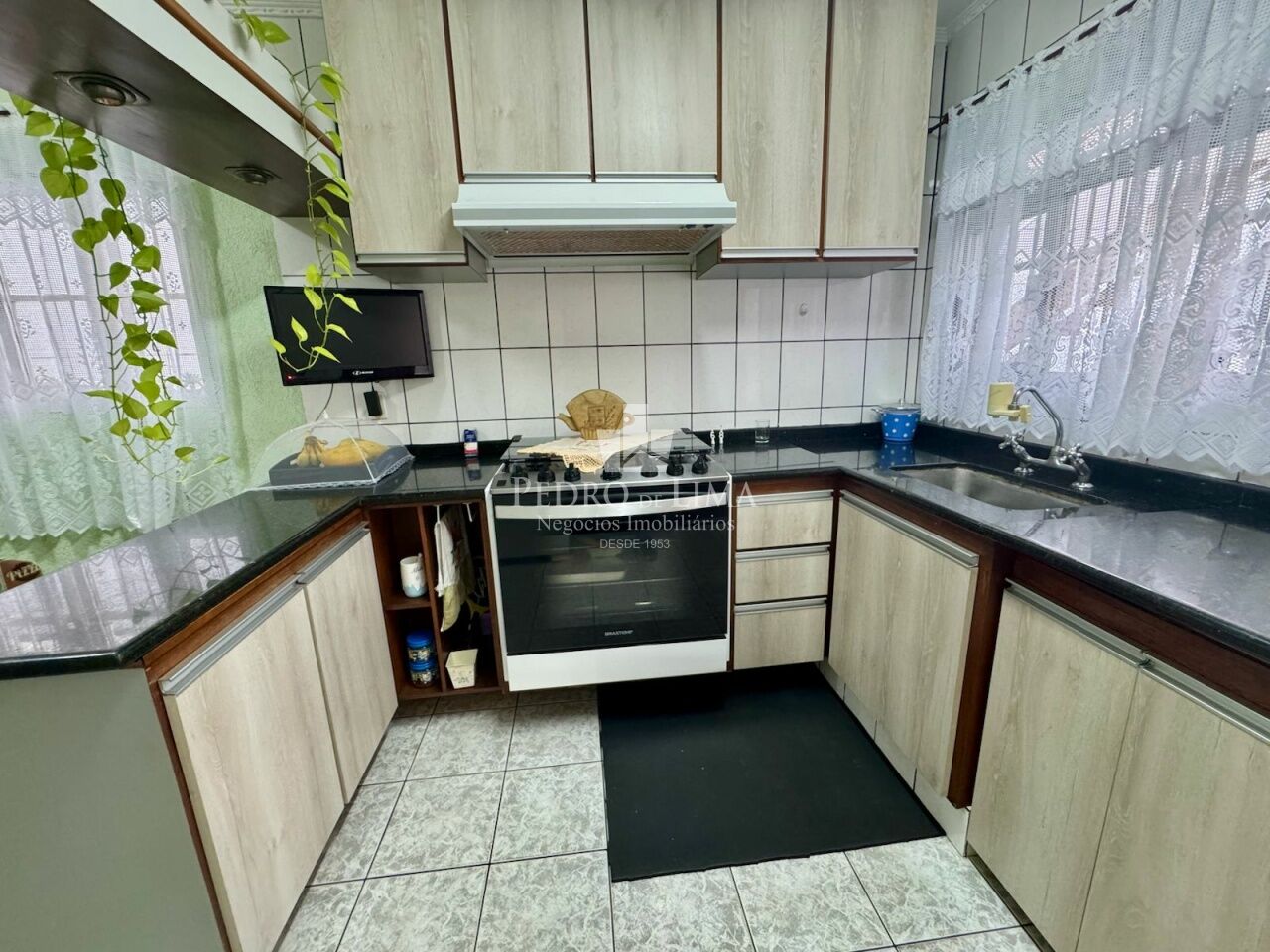 Sobrado bem localizado no Jardim Aricanduva, 125m² 3 quartos, 3 banheiros e 2 vagas cobertas.