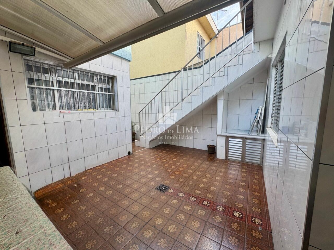 Sobrado bem localizado no Jardim Aricanduva, 125m² 3 quartos, 3 banheiros e 2 vagas cobertas.