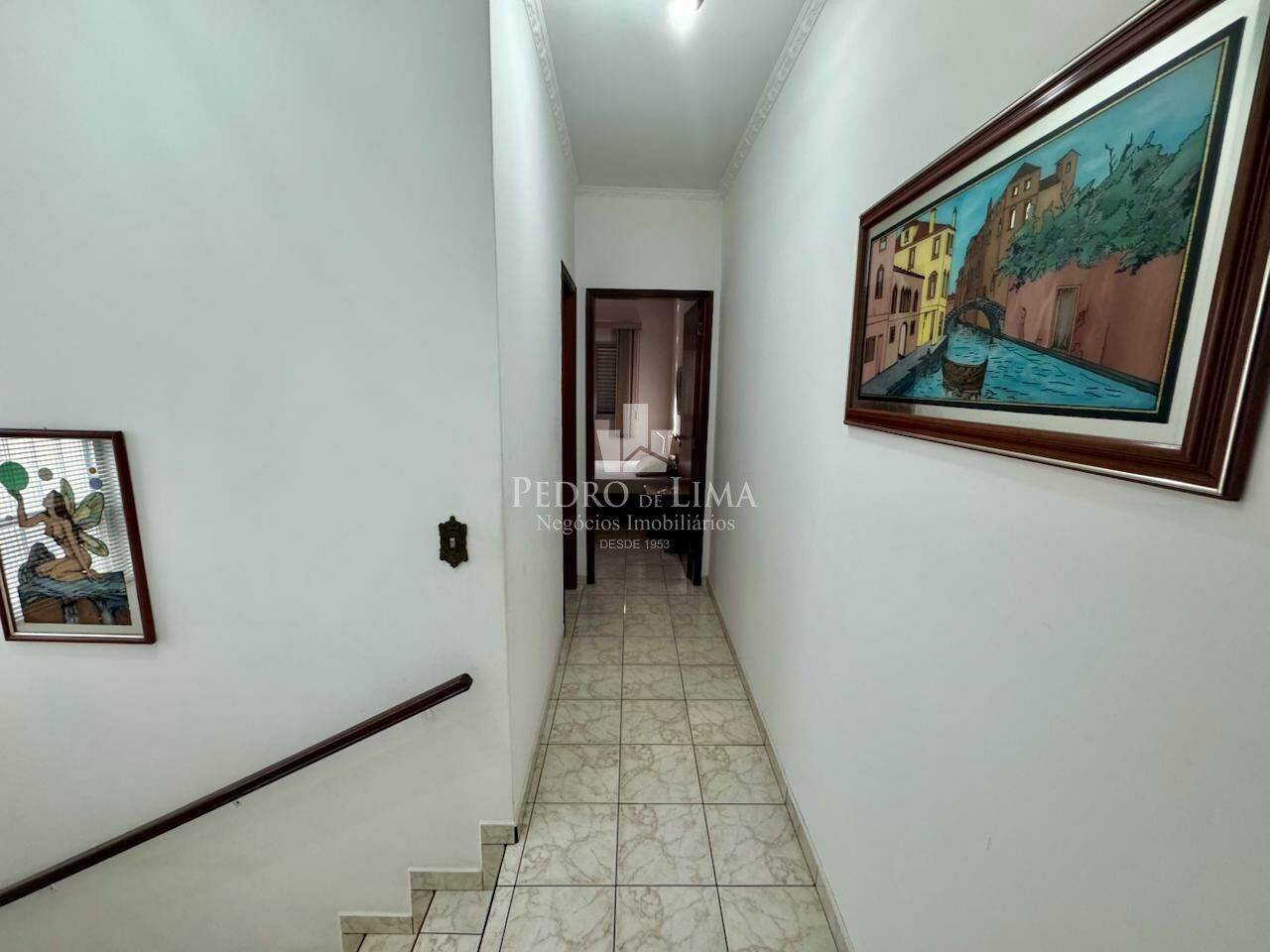 Sobrado bem localizado no Jardim Aricanduva, 125m² 3 quartos, 3 banheiros e 2 vagas cobertas.