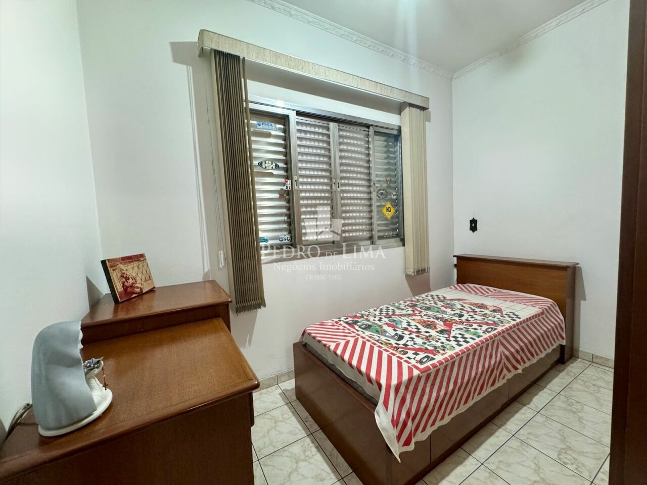 Sobrado bem localizado no Jardim Aricanduva, 125m² 3 quartos, 3 banheiros e 2 vagas cobertas.