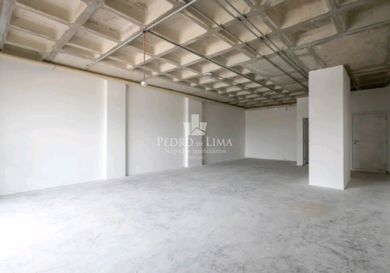 Sala Comercial Nova, 89m², 1 banheiro, terraço, junto ao Metrô Belém.
