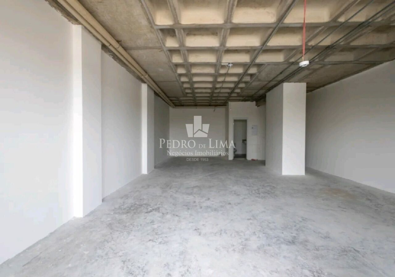Sala Comercial Nova, 89m², 1 banheiro, terraço, junto ao Metrô Belém.