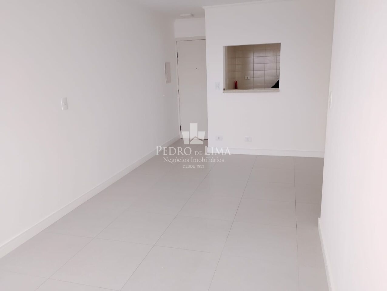 Apartamento 2 Dormitórios no Tatuapé, a 750 metros do Metrô Carrão. Condomínio Sparta