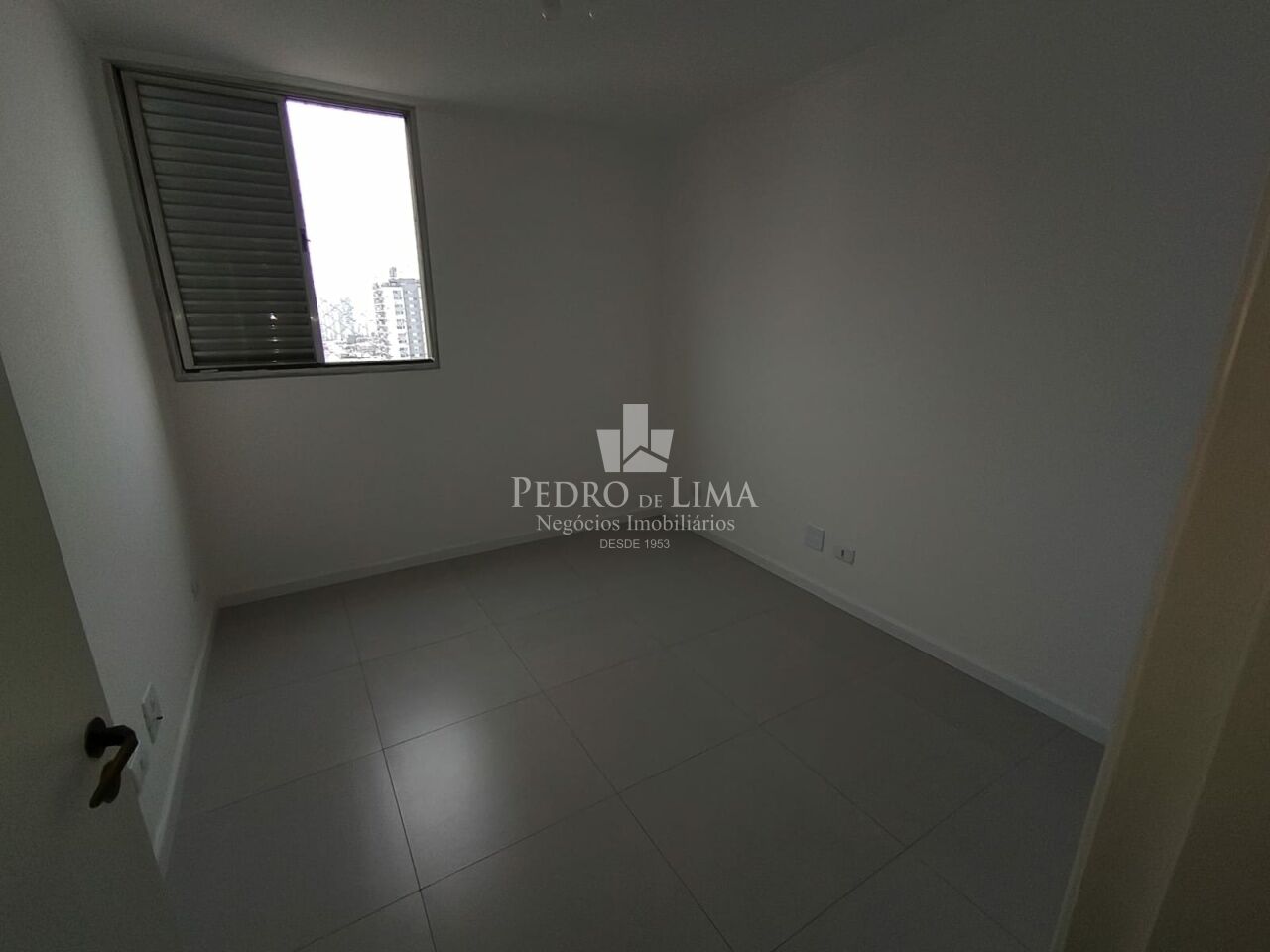Apartamento 2 Dormitórios no Tatuapé, a 750 metros do Metrô Carrão. Condomínio Sparta