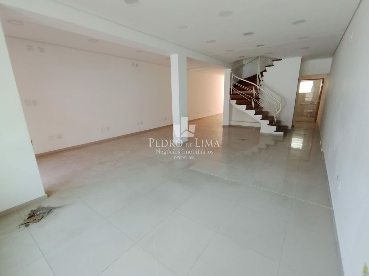 imagem do imovel Sobrado Comercial de 225m² a 170 metros do metrô Tatuapé ref: TP29707