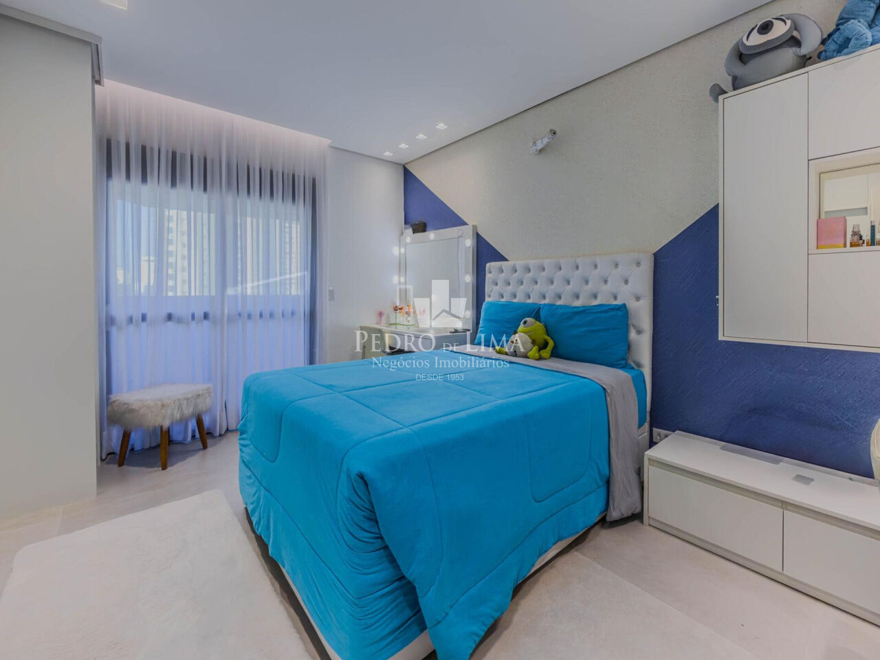 Apartamento 542m², 4 suítes 5 vagas. Condomínio Chácara Anália Franco.