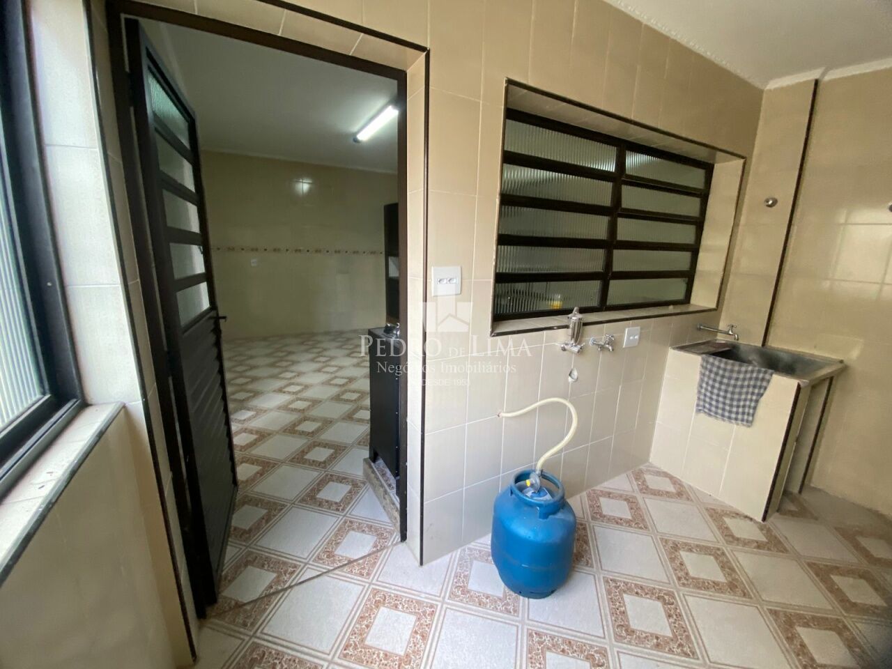 Sala Comercial no Belenzinho em frente ao Hospital Cema 125 mts 2 quartos lavanderia 2 banheiros