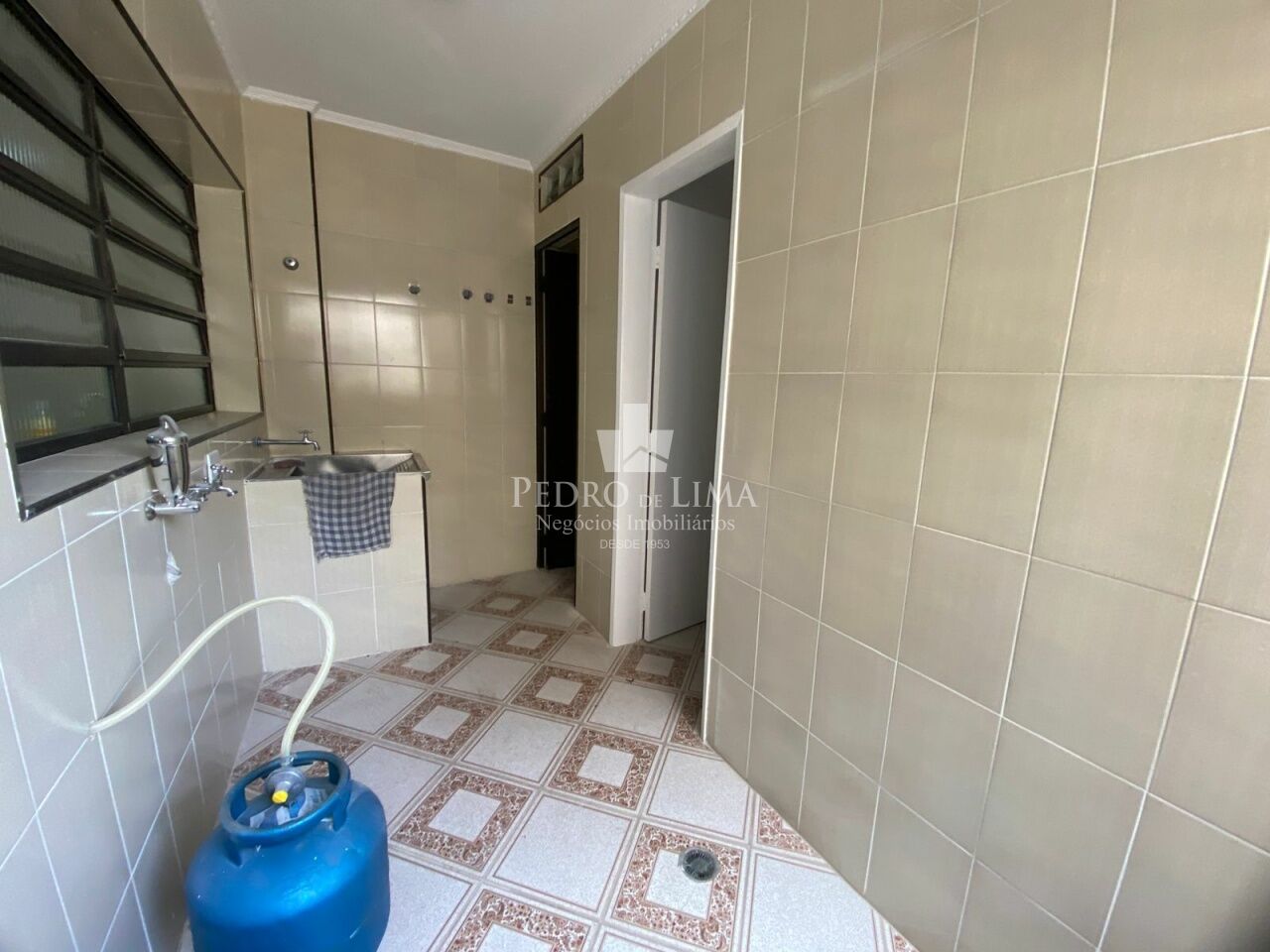 Sala Comercial no Belenzinho em frente ao Hospital Cema 125 mts 2 quartos lavanderia 2 banheiros